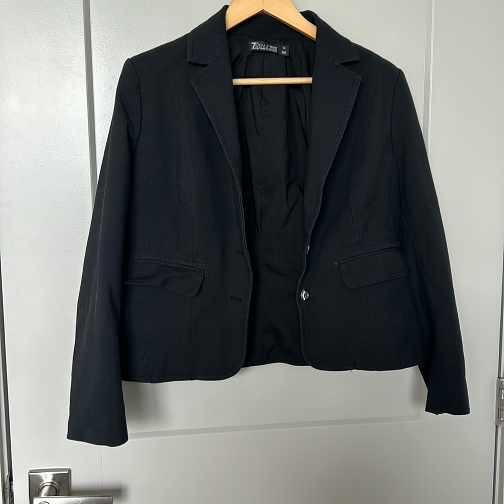 Charcoal black NY & Company blazer size 12